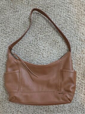 The Sak Kendra model Women's Tan Shoulder Bag - Classic Leather Tote